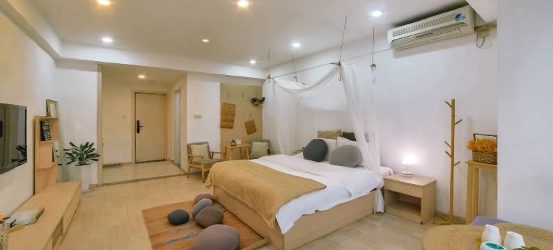 家和民宿(重庆杨家坪西城天街店)图片