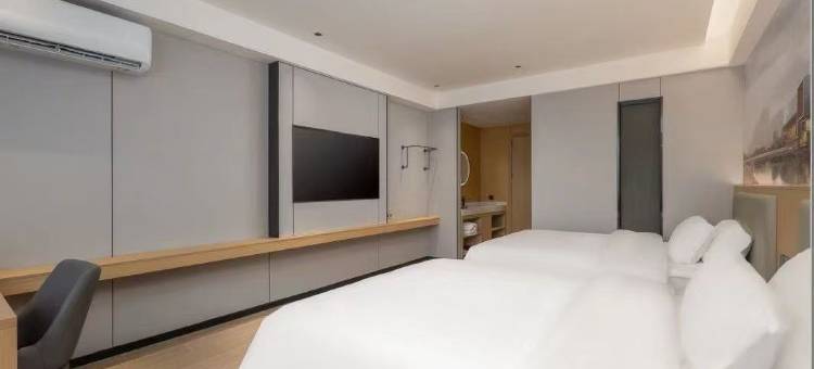 悦智酒店(临高富罗广场店)图片