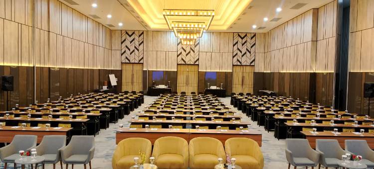 加布棉三重奏阿扎纳风格酒店(Trio Azana Style Kebumen)图片