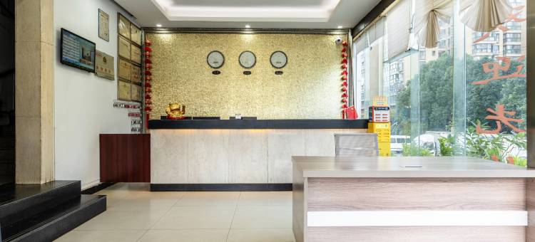 房建宾馆(昆明火车站店)图片