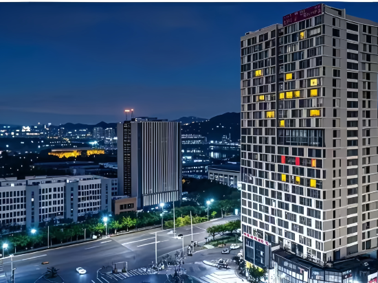 仟婵酒店(昆明高铁南站大学城店)