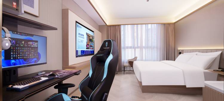 雷神电竞酒店(湘西凤凰古城店)图片