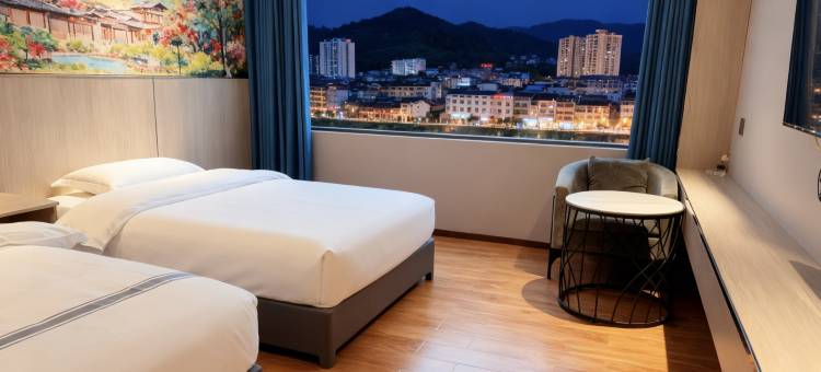 如家派柏·云酒店(南丹汽车站店)图片