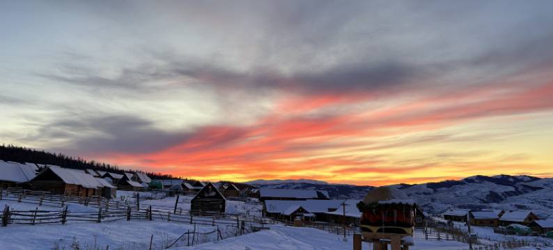 鹏游山居·弥野秘境Villa(白哈巴村店)图片