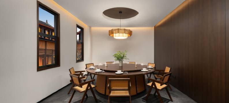 松桃松庐民宿(苗人古城店)图片