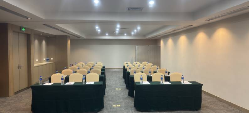 广州城市假期酒店(白云国际机场店)图片