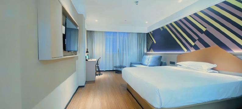 IU酒店(张家口市一中高铁站店)图片