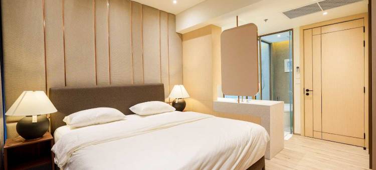 豪华两卧室海景公寓，配私人电梯和免费停车(Luxury 2BR Sea View Apartment with Private Lift and Free Parking)图片