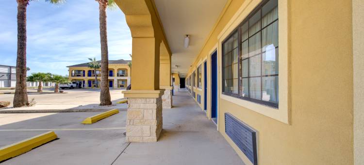 韦斯拉科/梅赛德斯韦斯拉科酒店(Weslaco Inn by Capital O Near Mercedes)图片