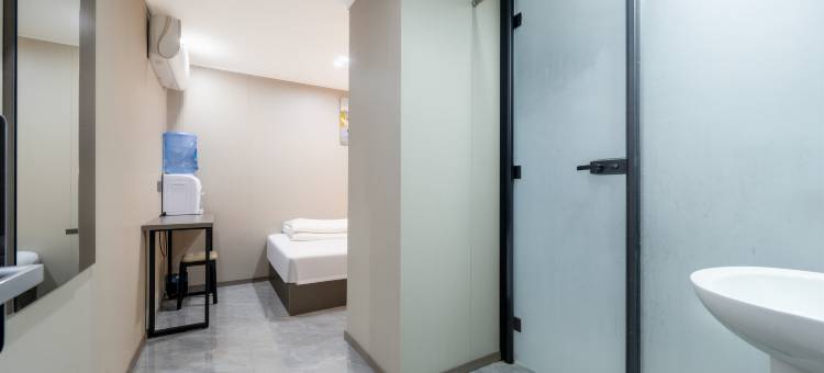 如家华驿精选酒店(南京五台山地铁站江苏省人民医院店)图片