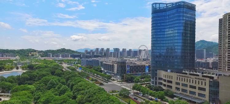 宁波北仑世茂希尔顿逸林酒店图片