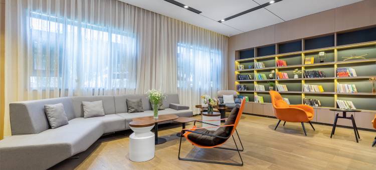 宜尚PLUS酒店(重庆李子坝两路口地铁站店)图片