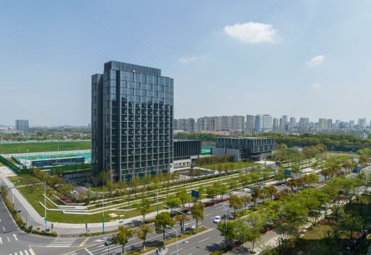 Zhangjiagang Luming HotelHotel Overview