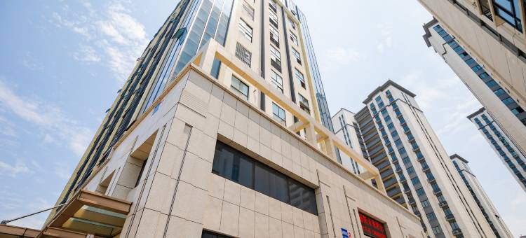 丽斯未来酒店(远东国际广场店)图片