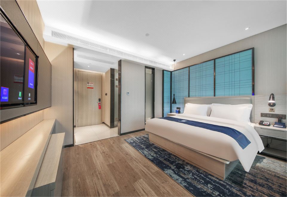  Hotel Overview