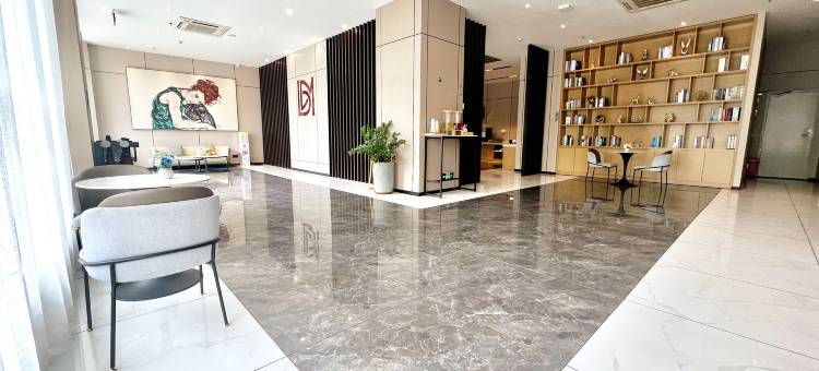 柏曼酒店(儋州那大夏日广场店)图片