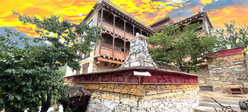 丹巴宗卡尔民宿(中路藏寨店)图片