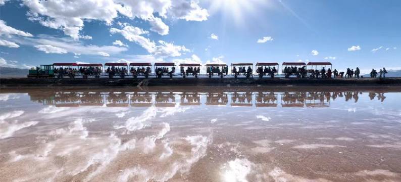 乌兰万豪大酒店(茶卡盐湖景区店)图片