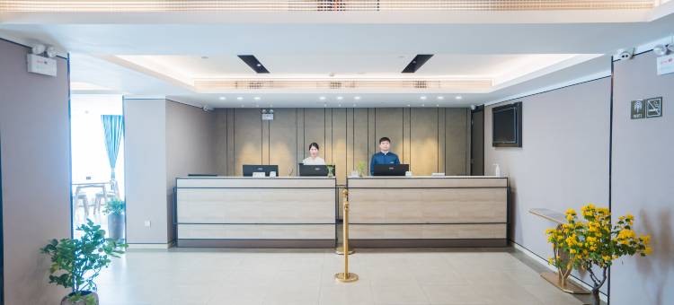 百合培训中心酒店(沈阳北站中医药大学地铁站店)图片
