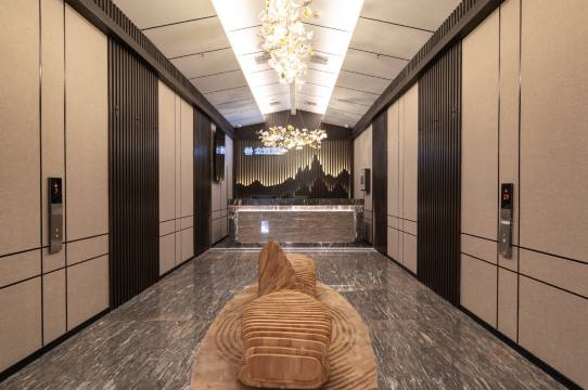 众远文华酒店(西安万象城三桥地铁站店)