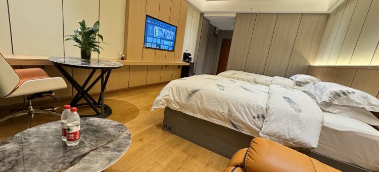 玛沁格萨尔大酒店图片