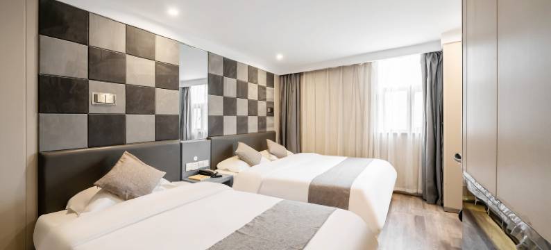 宿适精选酒店(曹杨路地铁站店)图片