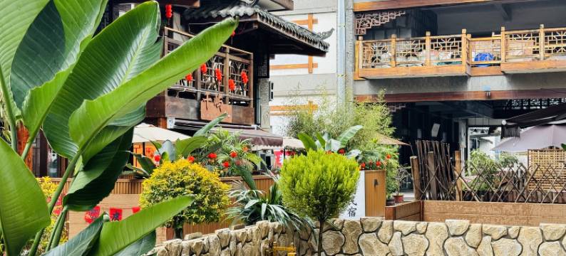 山仟·巷晚民宿(都江堰景区店)图片