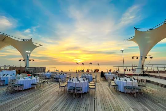 桑奈託日落度假村及別墅