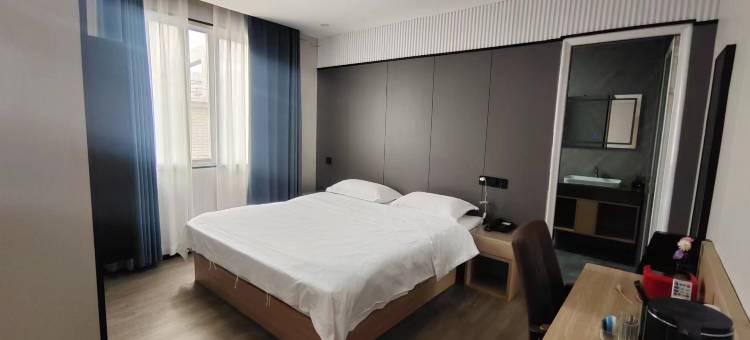 途客中国轻居酒店(西亚城市广场店)图片