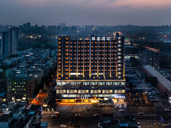 丽盈酒店(广州白云站同德地铁站店)