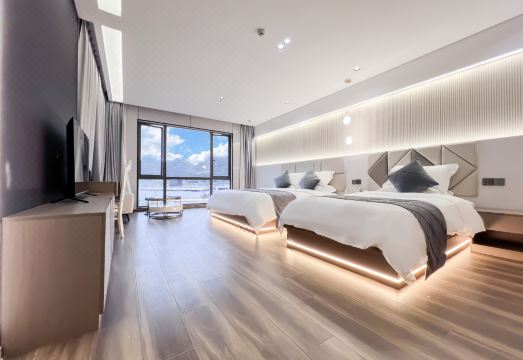 南飞鼎昂国际大酒店外景图