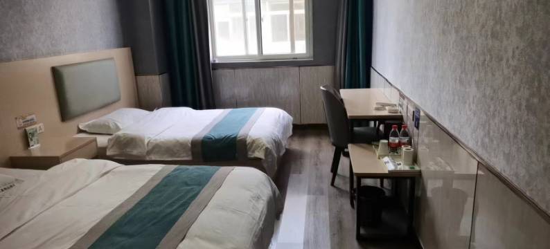 天鑫精品酒店(武汉卓尔总部基地万达广场盘龙城店)图片