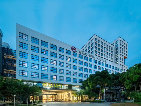 书香世家酒店(苏州工业园区独墅湖高教区月亮湾地铁站店)