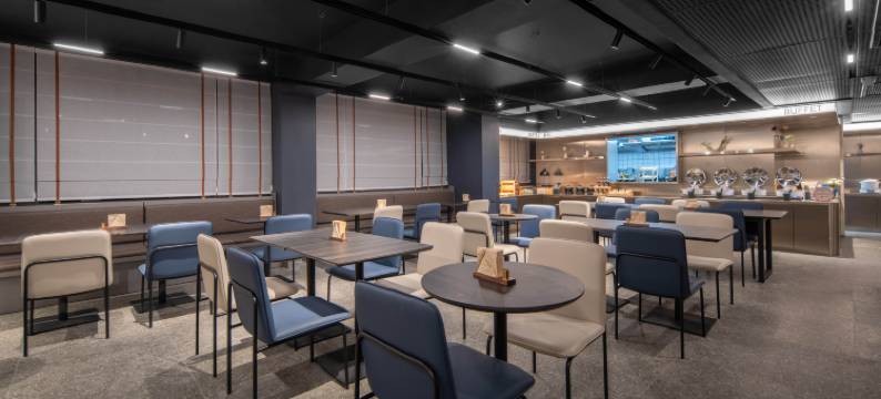 成都宽窄巷子抚琴地铁站轻居酒店图片