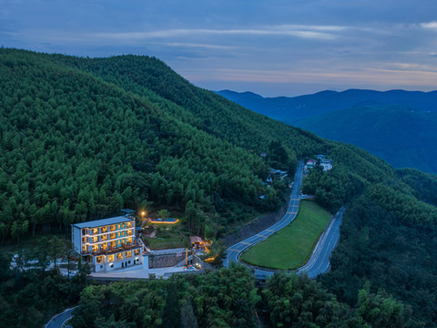 坞里坞外•天池竹海汤泉度假民宿(安吉江南天池店)