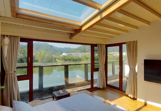 Yuyin Raoliang Fashion Art Design Homestay (Shexian Huizhou Ancient City) Hotel Overview