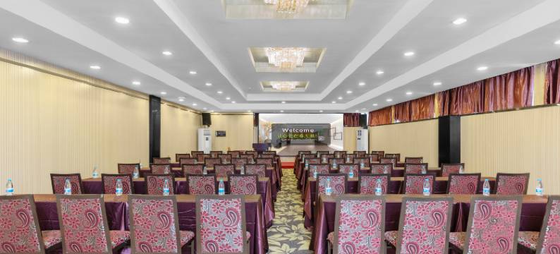 春天里精品酒店(广州东站燕塘地铁站店)图片