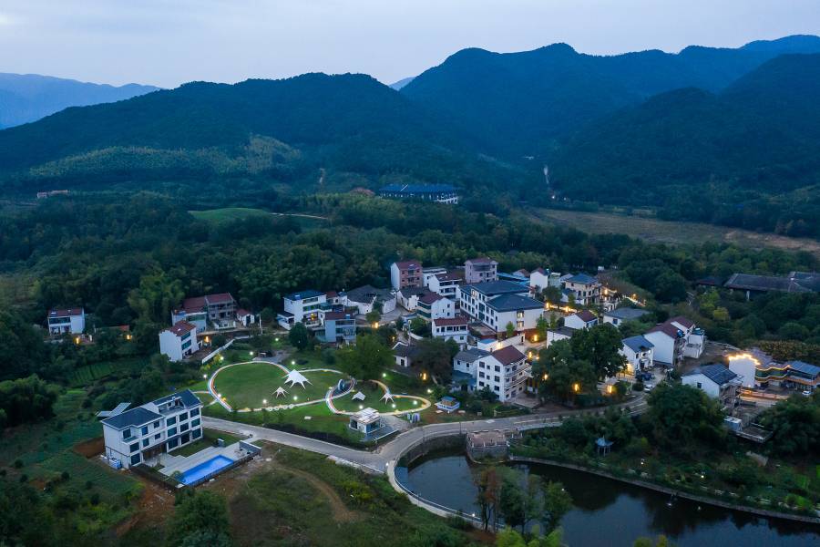 花築村·嵊州温泉湖度假民宿
