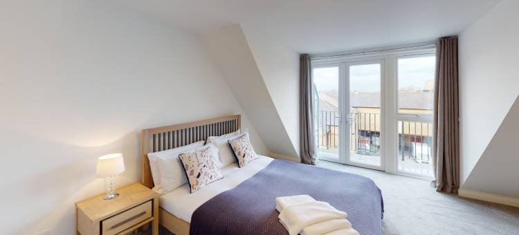 查尔斯·霍普斯坦斯市中心(Charles Hope Staines Centre)图片