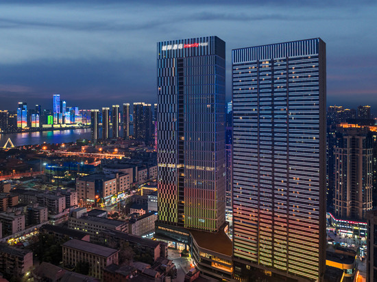 长沙芙蓉中路古开福寺江景城际酒店