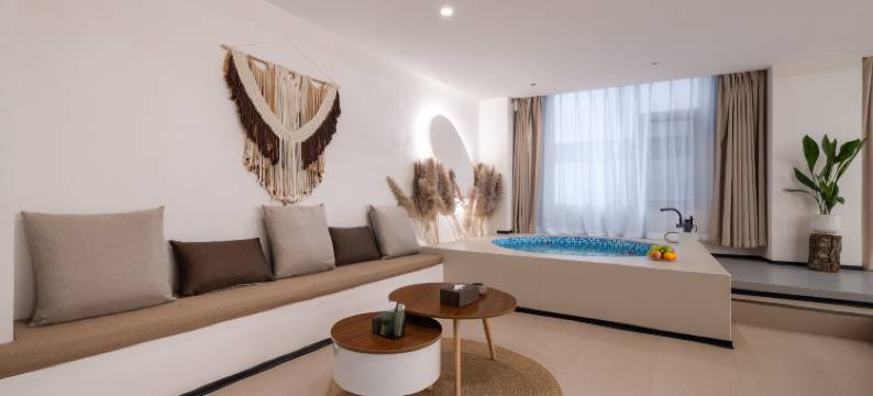 香格里拉安下智能供氧民宿(独克宗古城大佛寺转经筒店)图片