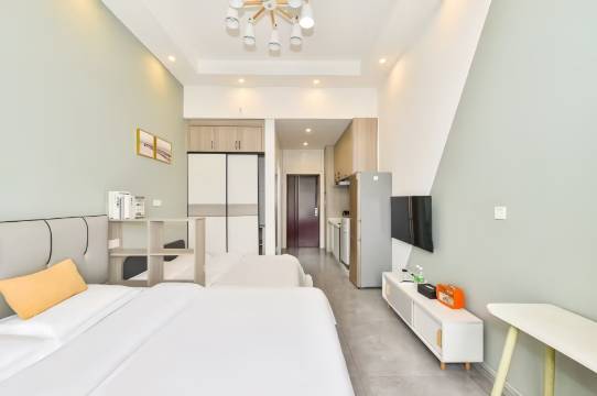 小筑·文创loft休闲精品民宿(白鹭湖地铁站店)