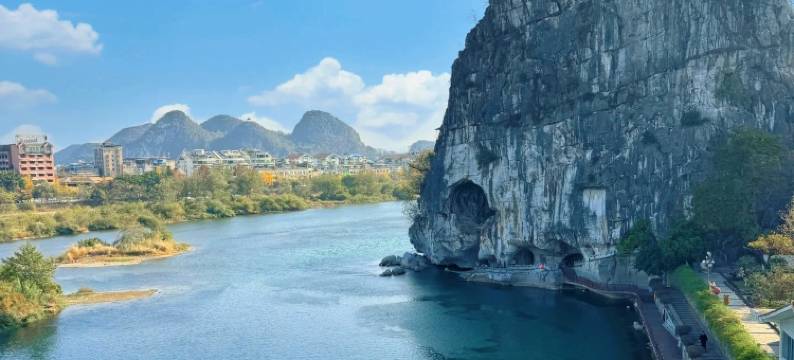 伏波江景.漓江边的度假酒店(桂林两江四湖象鼻山景区店)图片