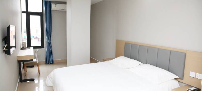 易佰酒店(上海周浦医谷店)图片