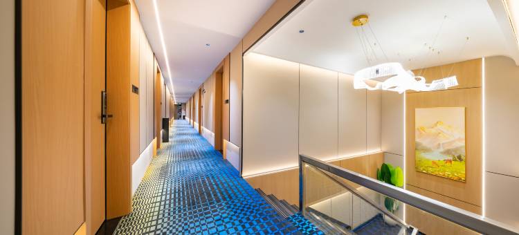 汕头菲乐·美居酒店(万象城龙眼南路美食街店)图片