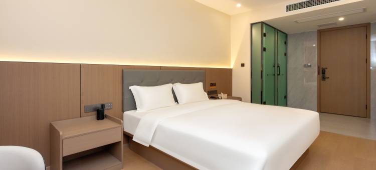 艺龙瑞云酒店(信阳固始蓼城大道恒太太平洋购物中心店)图片