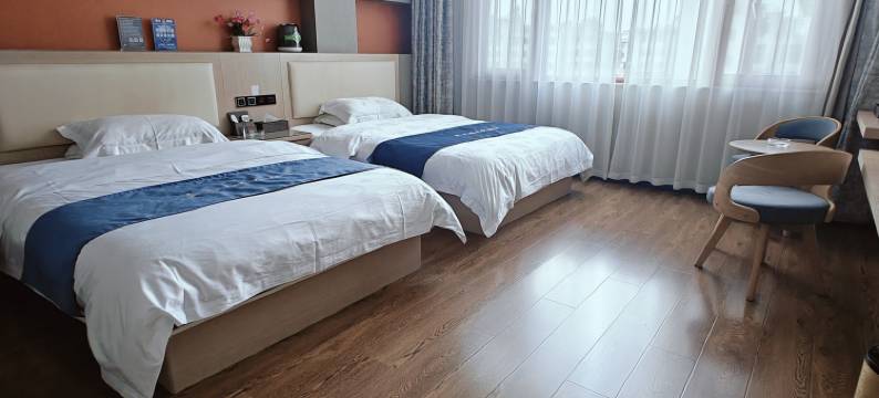 曲靖尚之恋主题酒店图片