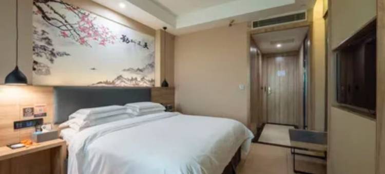 云朵轻语酒店(兴国站店)图片