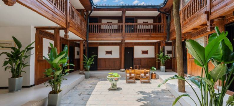 丽江花暖巷民宿(古城南门忠义市场店)图片