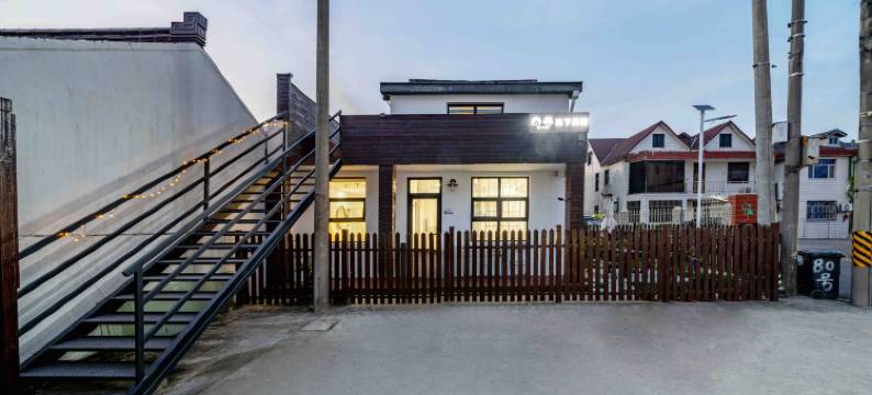 上海驻下民宿(上海国际旅游度假区地铁站店)图片